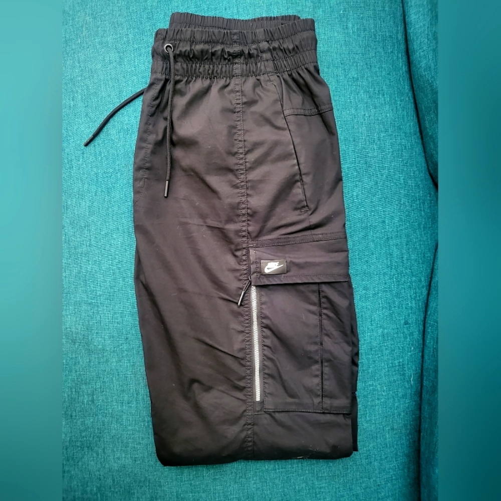 Nike Cargo Pants